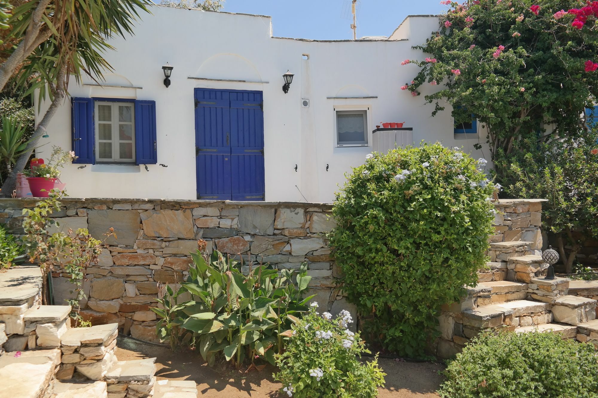 Sun Rock Apartments ستيليدا المظهر الخارجي الصورة
