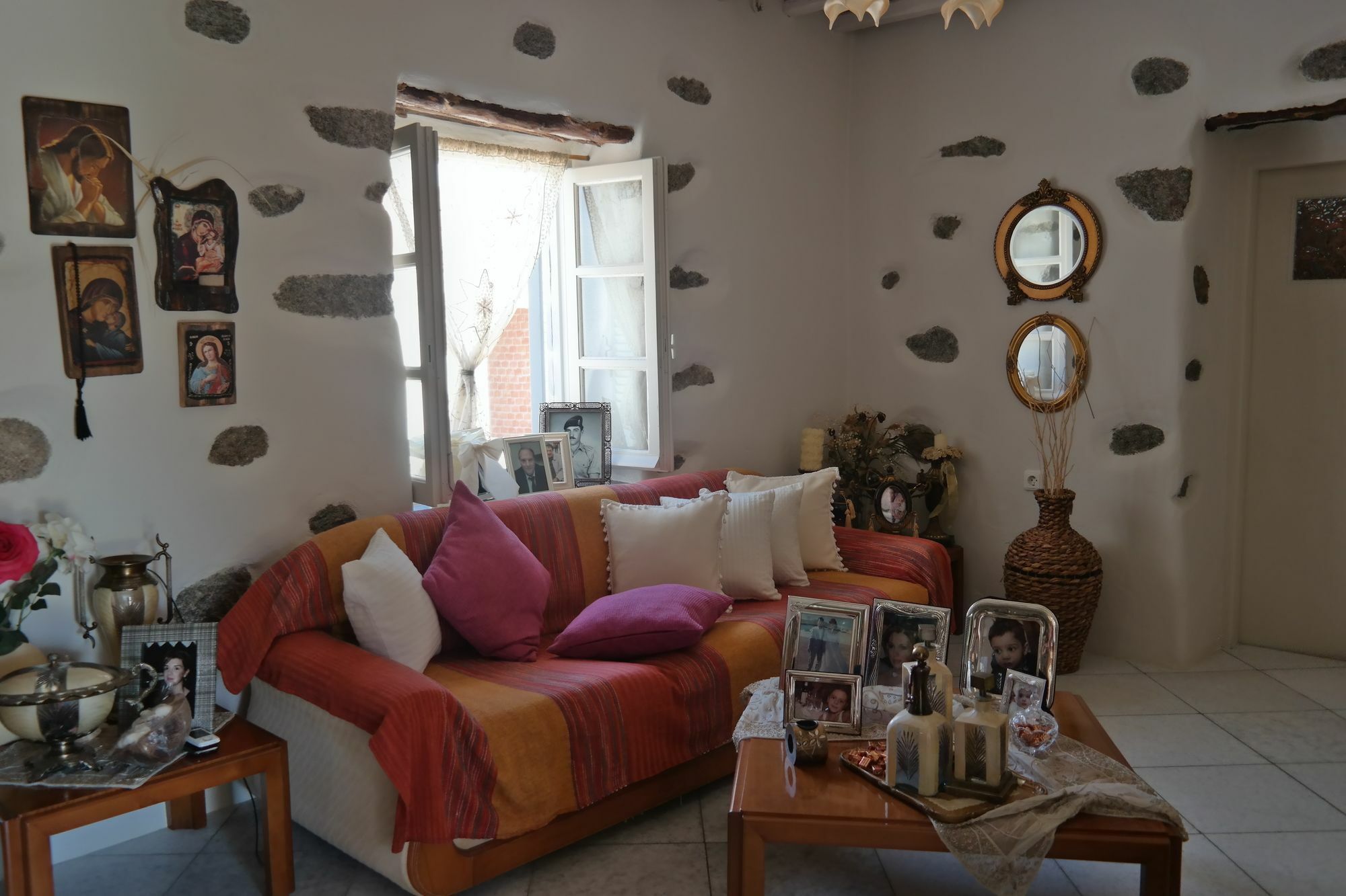Sun Rock Apartments ستيليدا المظهر الخارجي الصورة