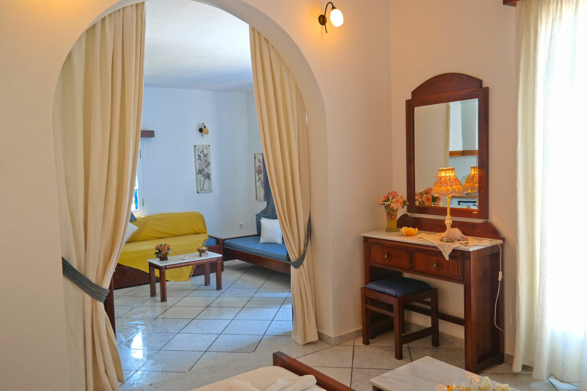 Sun Rock Apartments ستيليدا المظهر الخارجي الصورة